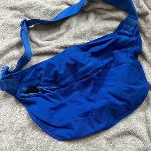 Lululemon extra large belt bag